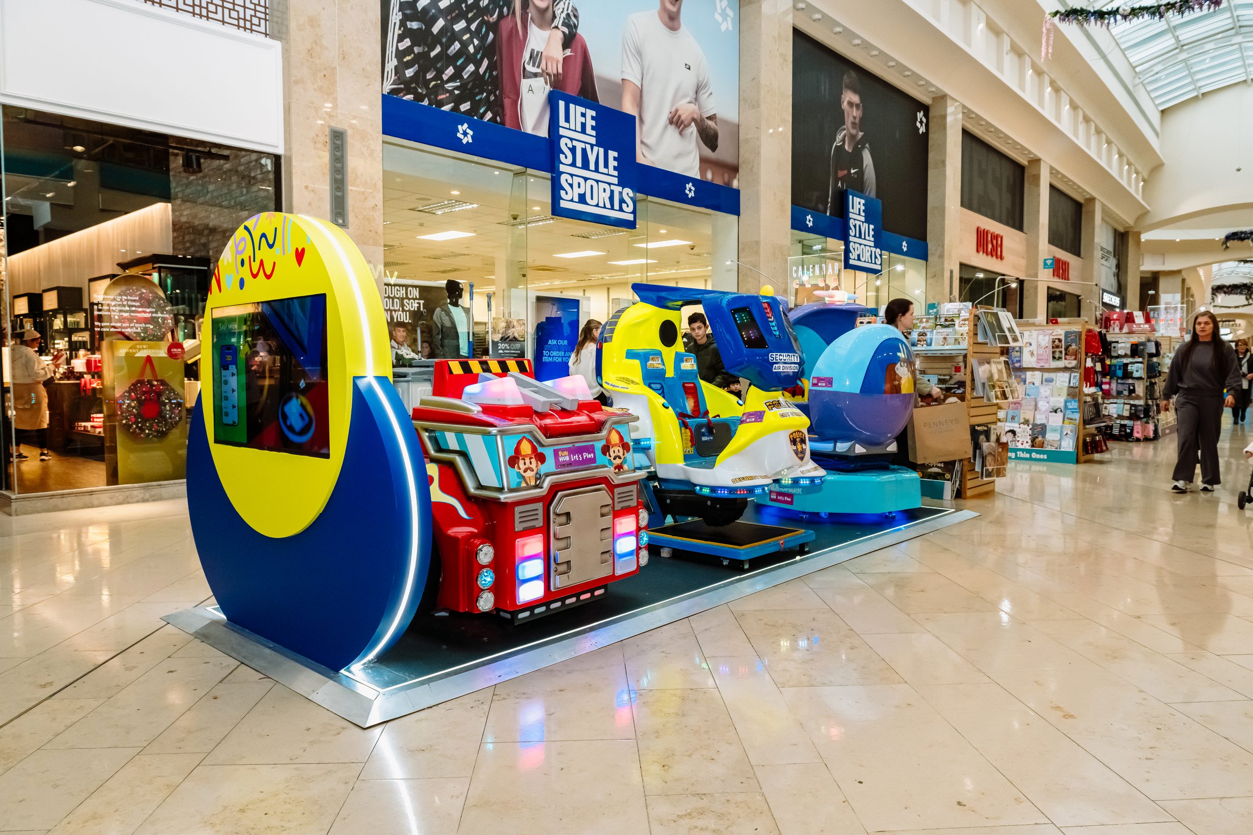 FunHub Kiosk in Marshes Shopping Centre, Dundalk